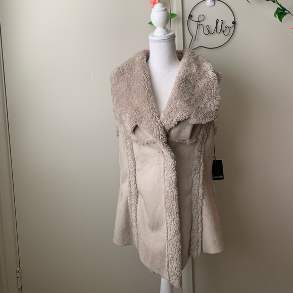 Dolce Cabo Jackets & Blazers - Dolce Cabo • Fur Vest